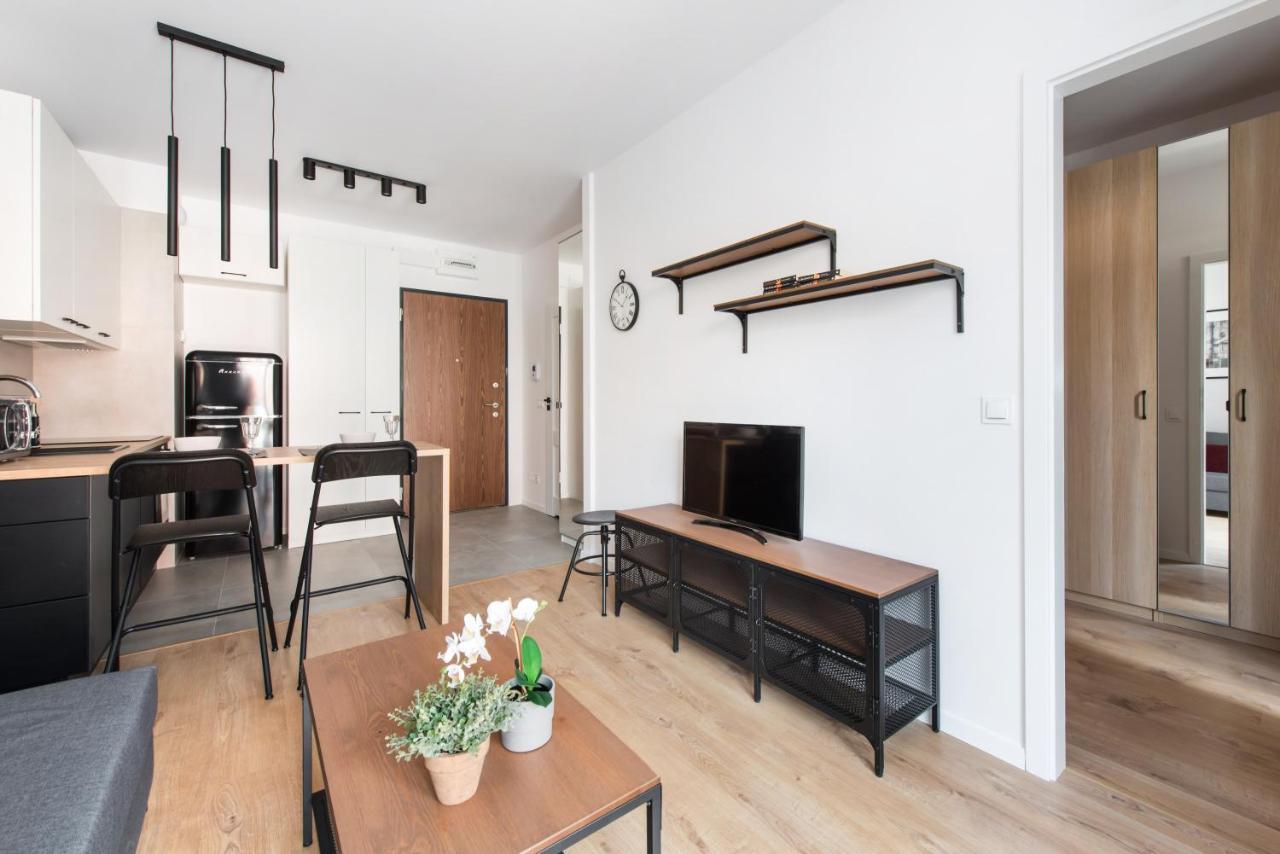 Superapart Stalowa 39 Modern Unit With Kitchen & Wifi Warszawa